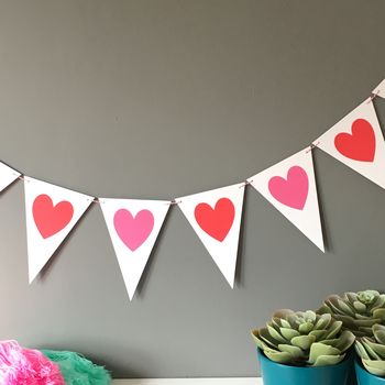 HeartBunting